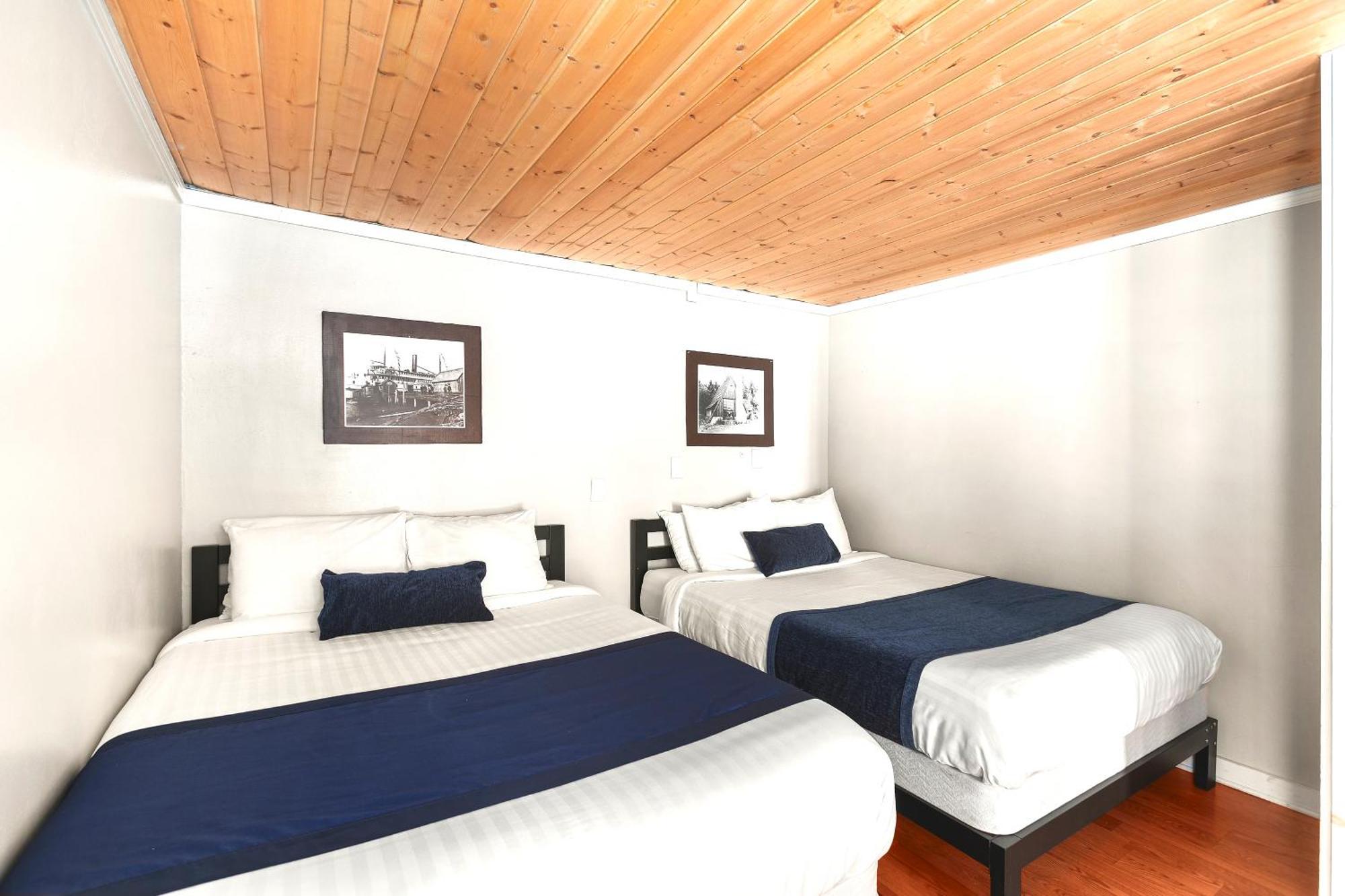 Robinhood Village Resort Union Room photo