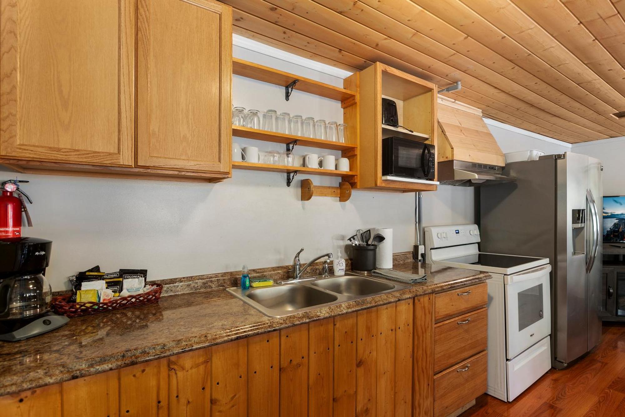 Robin Hood Village Resort Union Room photo