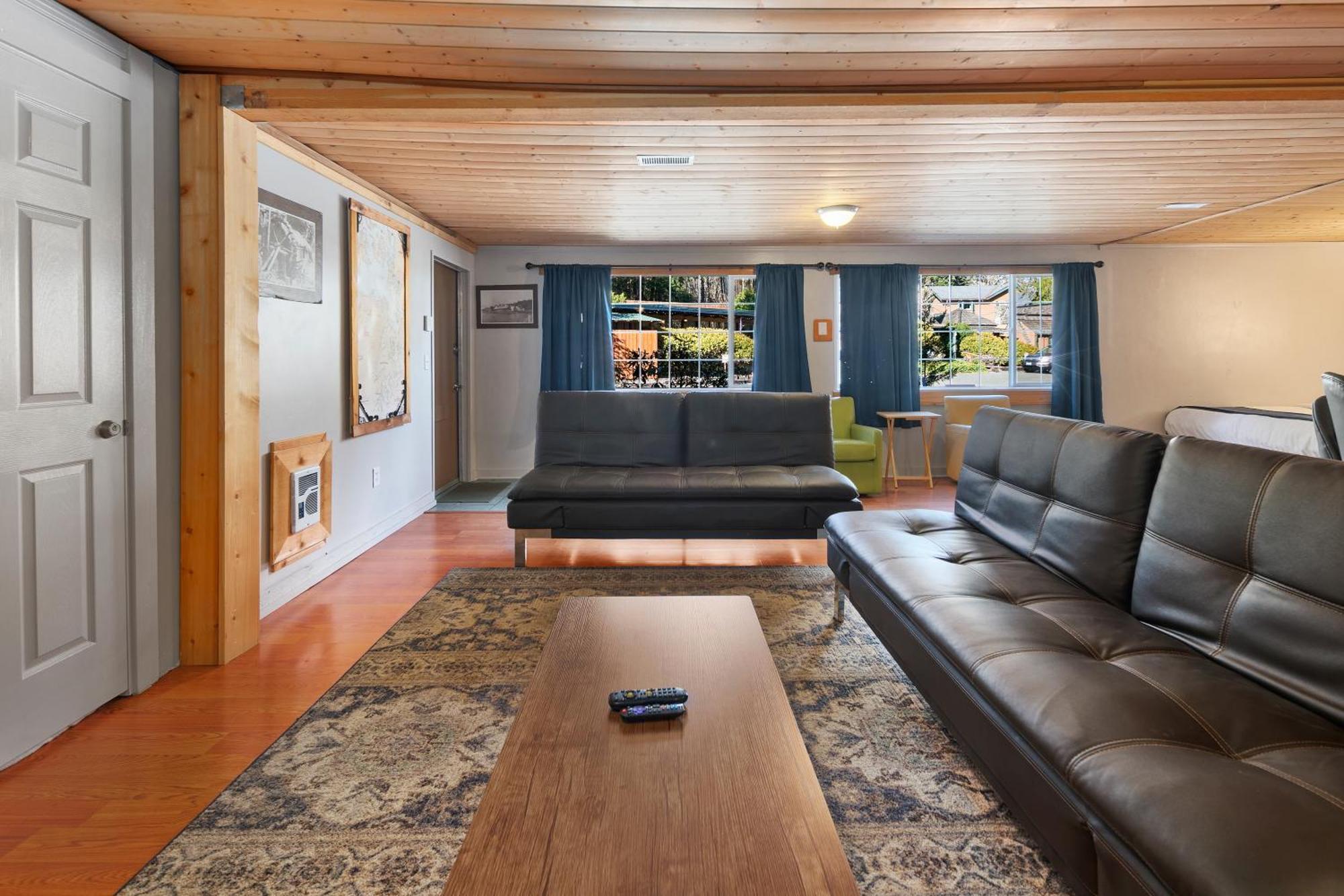 Robin Hood Village Resort Union Room photo