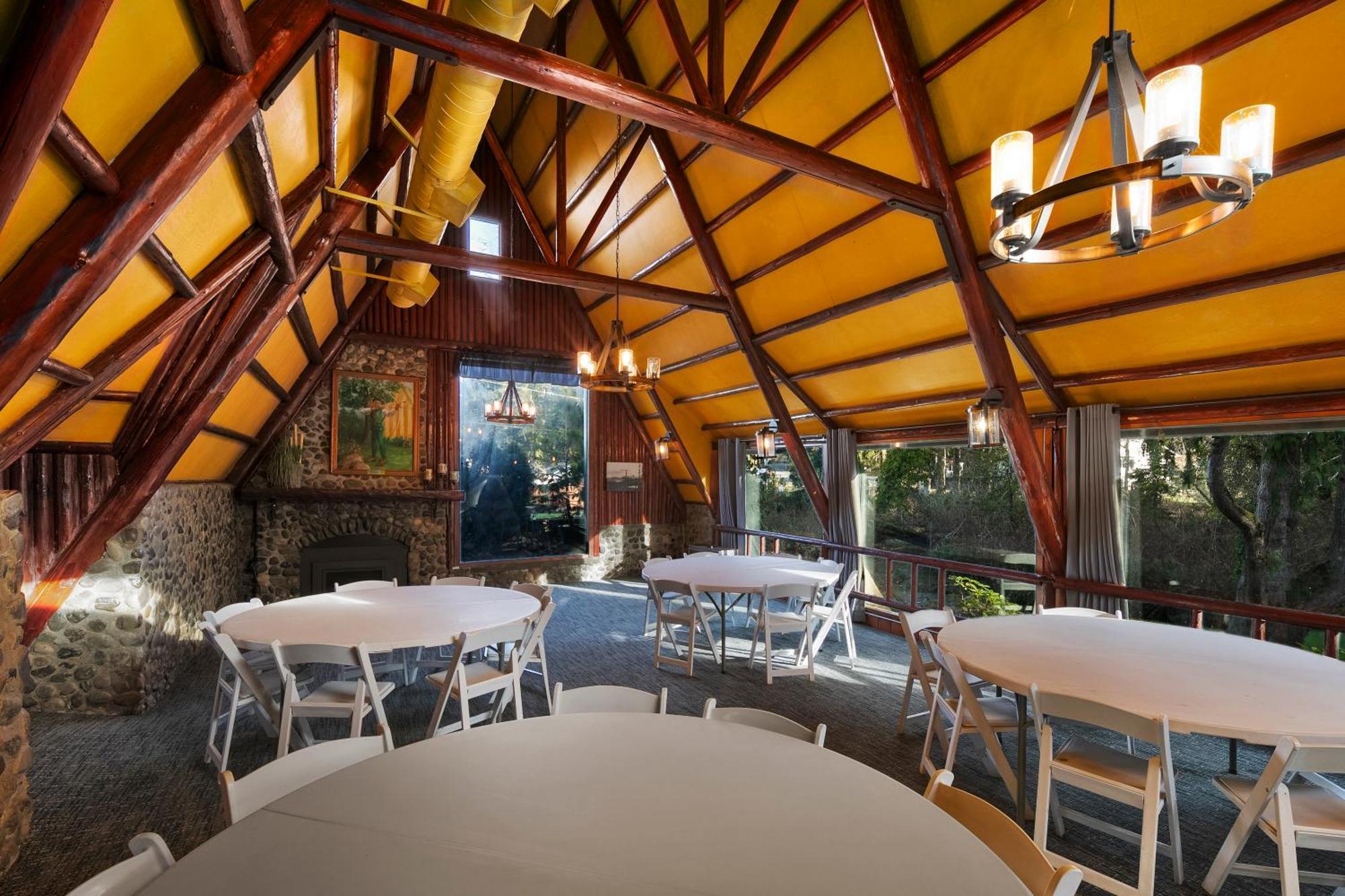 Robin Hood Village Resort Union Room photo